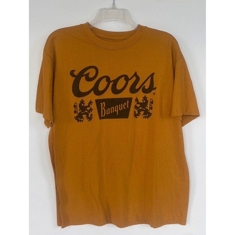 Coors Banquet Beer Graphic T-Shirt‎ Mens Medium Mustard Yellow Short Sleeve Tee